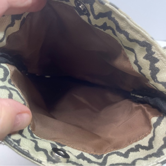 Kavu Canvas Brown & Cream Crossbody - Picture 11 of 13